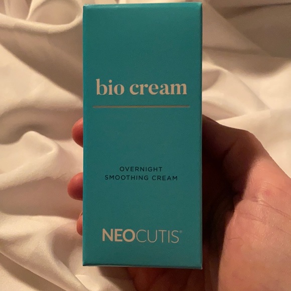 NEOCUTIS Other - Bio Cream Overnight Smoothing Cream by NEOCUTIS